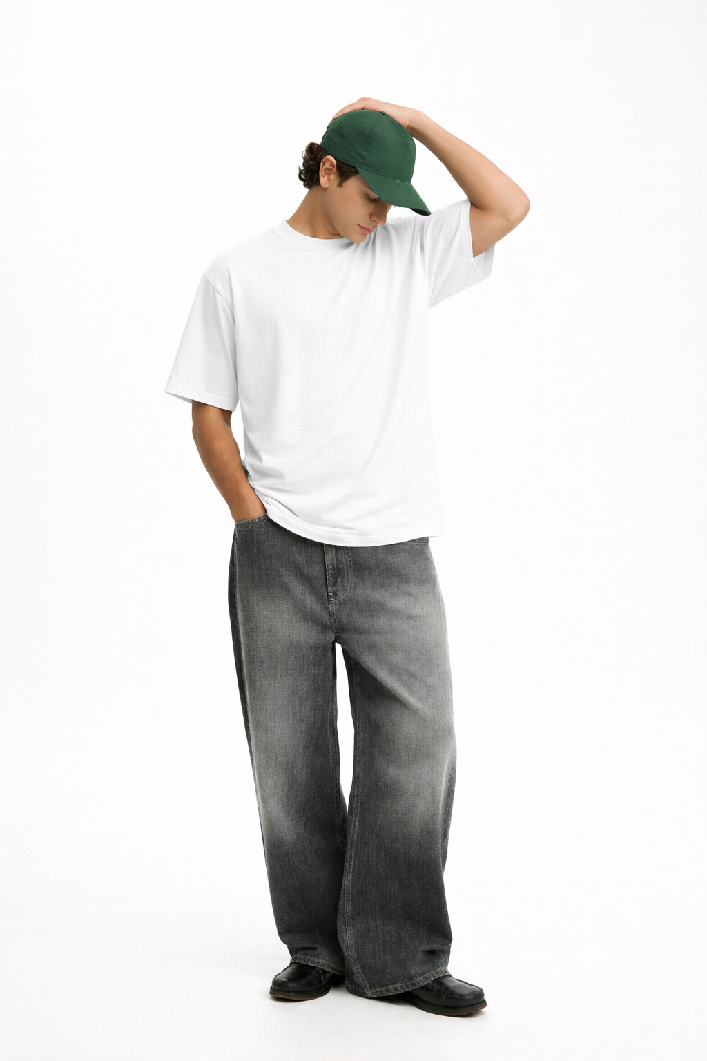 WHITE HEAVYWEIGHT OVERSIZED T-SHIRT