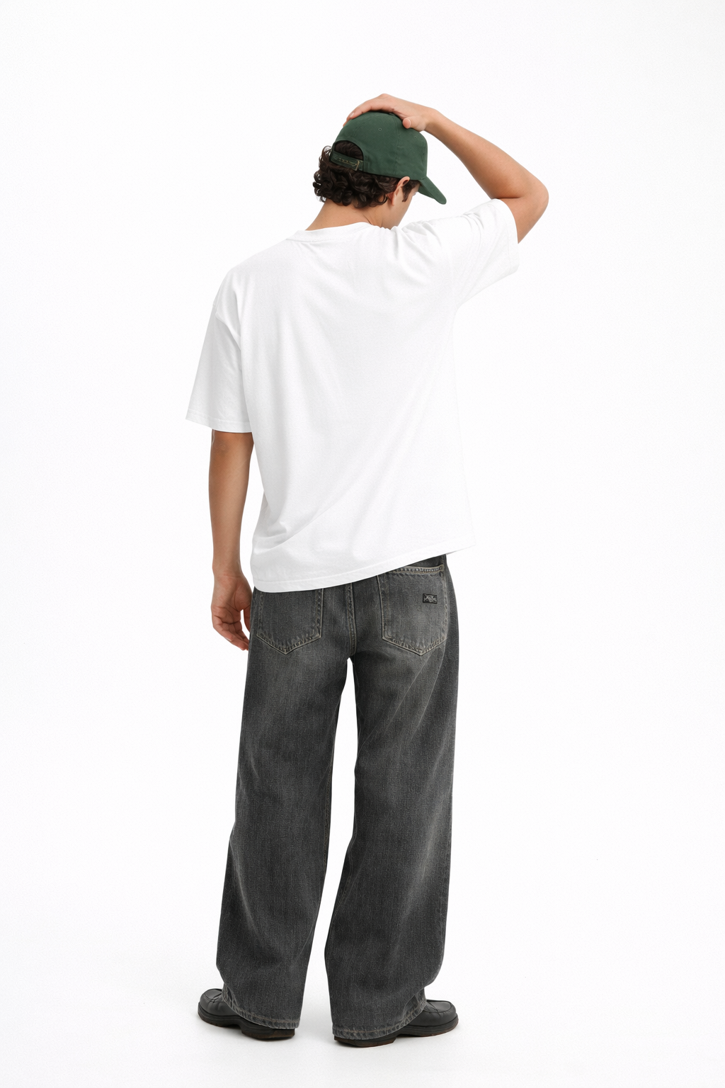 WHITE HEAVYWEIGHT OVERSIZED T-SHIRT