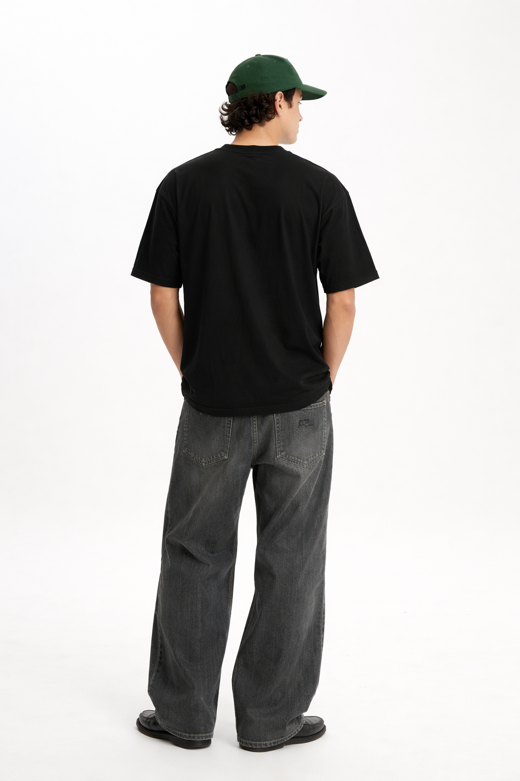 BLACK HEAVYWEIGHT OVERSIZED T-SHIRT