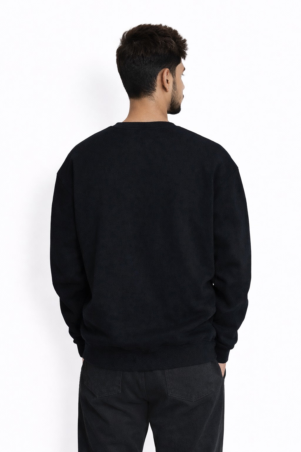 BLACK OVERSIZED SWEATSHIRT