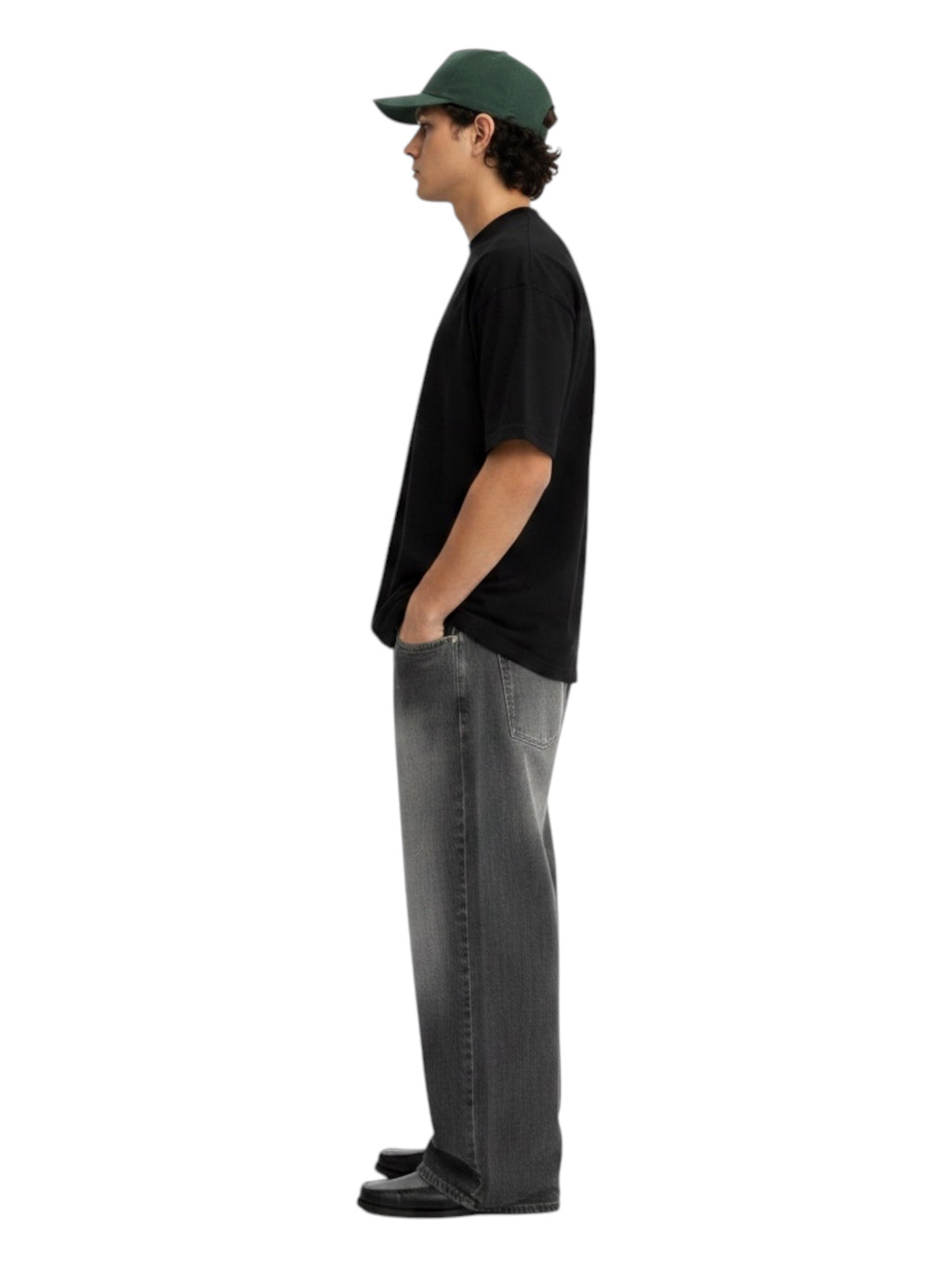 BLACK HEAVYWEIGHT OVERSIZED T-SHIRT