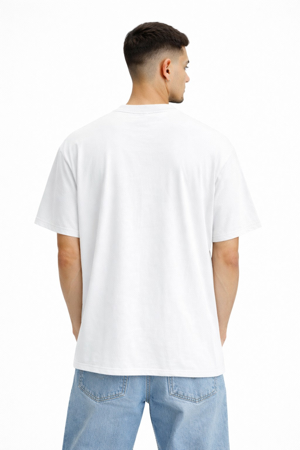 WHITE OVERSIZED T-SHIRT